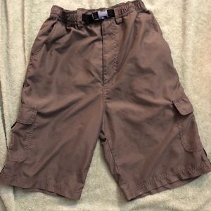 UTOBIA CARGO SHORTS SIZE 16-18